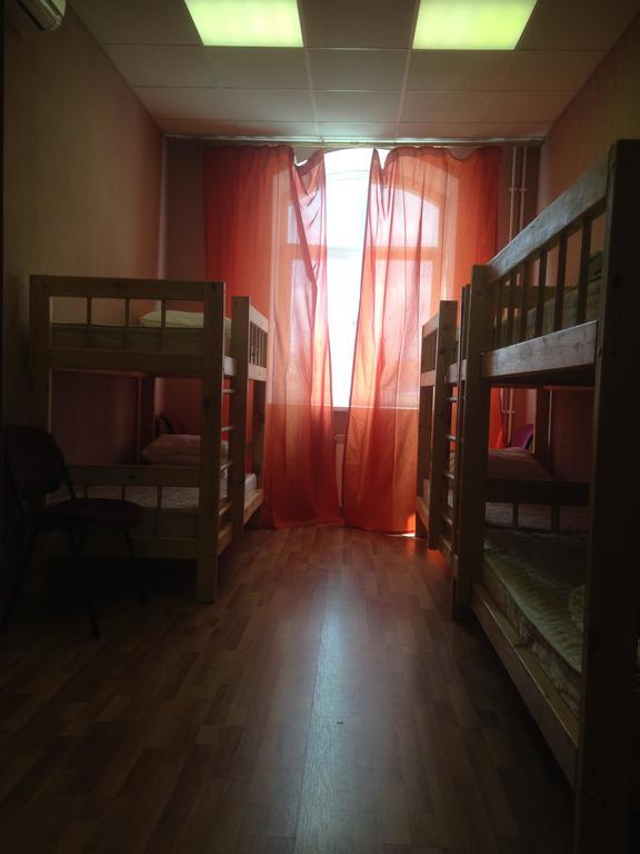 Red Star Hostel Екатеринбург Екстериор снимка